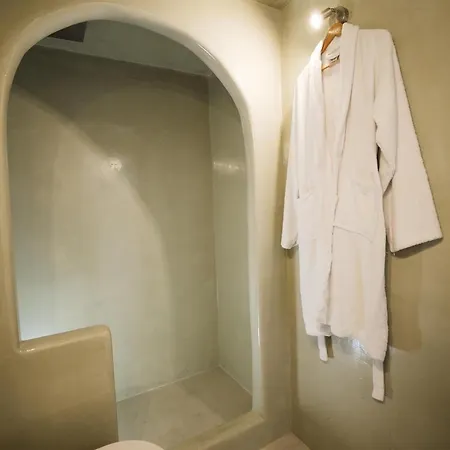 Superb Santorini | Nautica | 1 Bedroom | Private Terrace With Jacuzzi | Outdoor Dining Area | Apartment Imerovigli (Santorini)