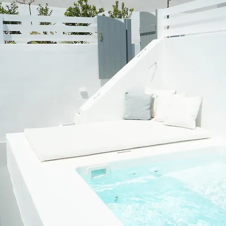 Superb Santorini | Nautica | 1 Bedroom | Private Terrace With Jacuzzi | Outdoor Dining Area | Imerovigli (Santorini)