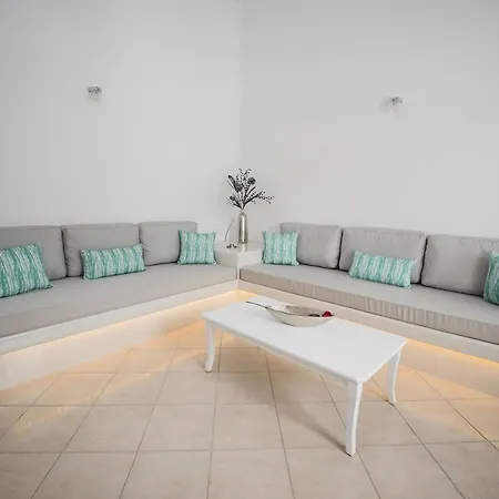 Superb Santorini | Nautica | 1 Bedroom | Private Terrace With Jacuzzi | Outdoor Dining Area | Apartment *