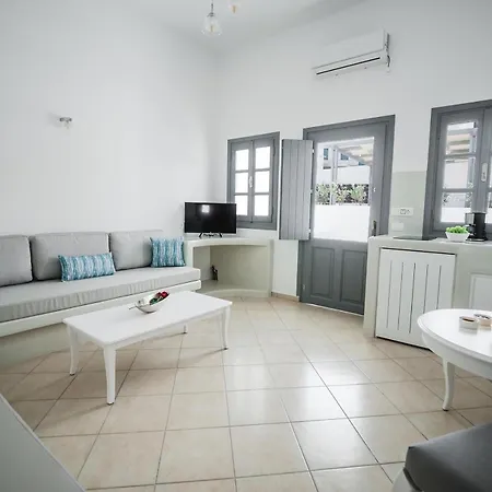 Apartment Superb Santorini | Nautica | 1 Bedroom | Private Terrace With Jacuzzi | Outdoor Dining Area | Imerovigli (Santorini)